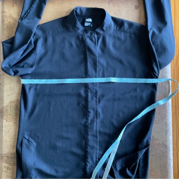 The North Face Black Shirt - Picture 5 of 8